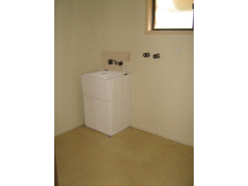 2/17 Dix Street, Redcliffe QLD 4020