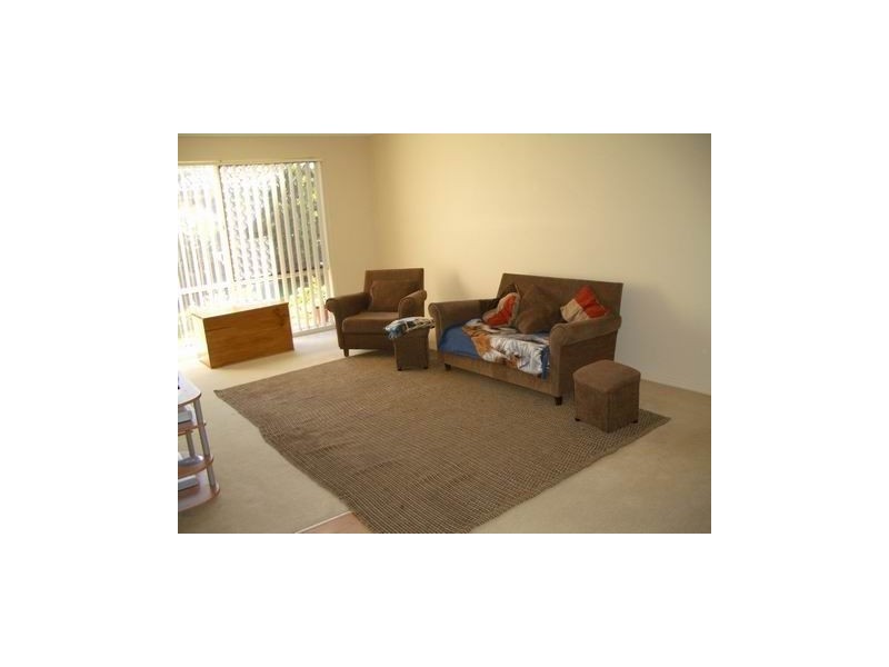 9 Nique Court, Redcliffe QLD 4020