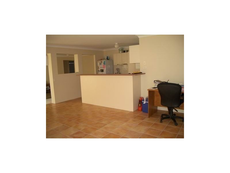 9 Nique Court, Redcliffe QLD 4020