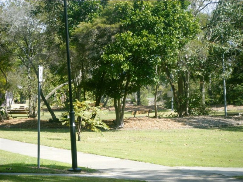 1/12 Henry Street, Redcliffe QLD 4020