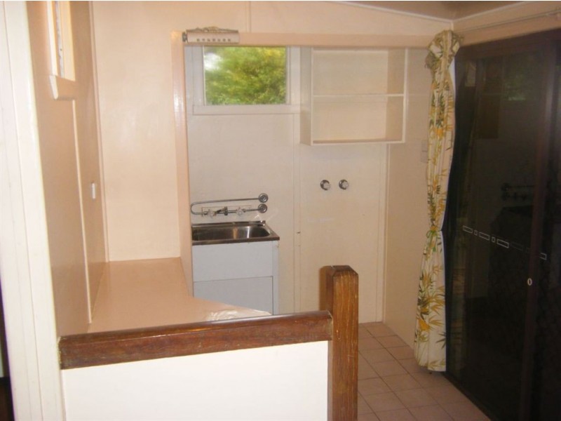 91 Flinders Parade, Scarborough QLD 4020