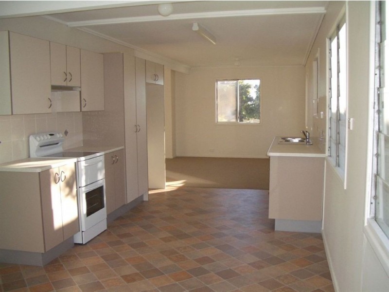 1/4 Kurumba, Kippa-ring QLD 4021
