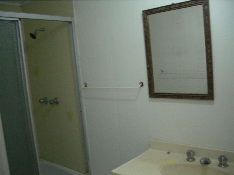 1/4 Kurumba, Kippa-ring QLD 4021