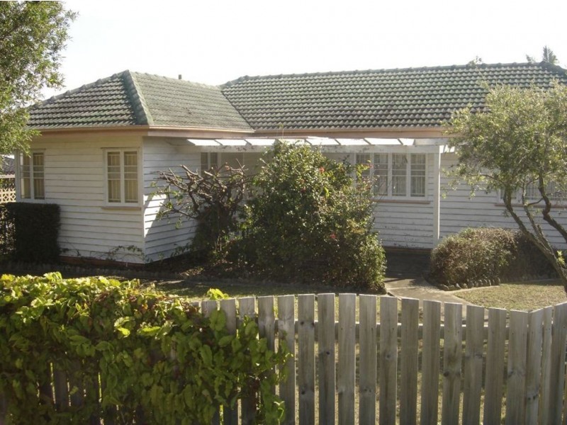177 Scarborough Road, Scarborough QLD 4020