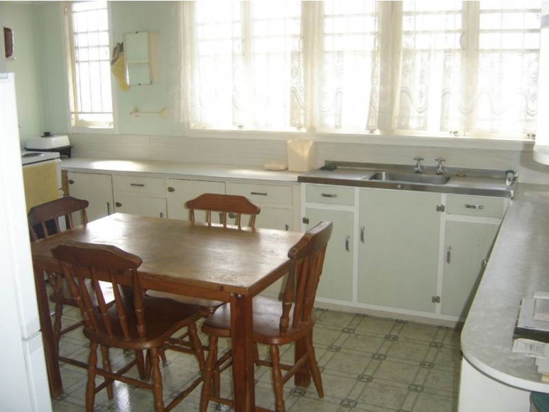 177 Scarborough Road, Scarborough QLD 4020