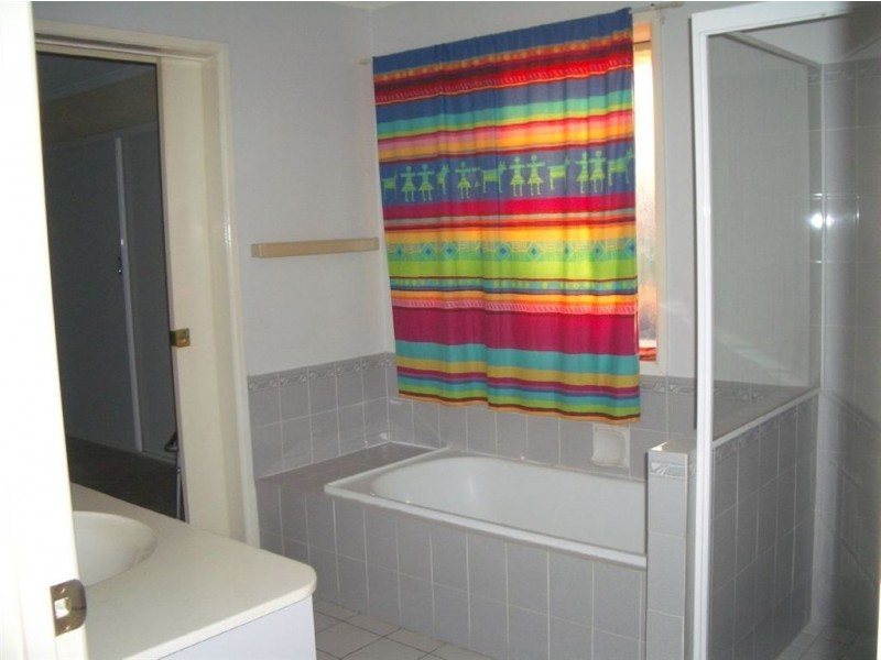 2 Melanie Court, Deception Bay QLD 4508