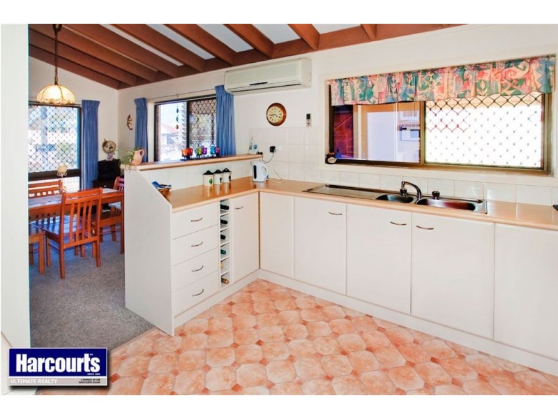 52 McCulloch Avenue, Margate QLD 4019