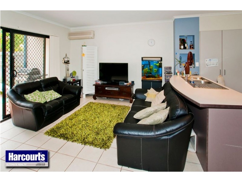 2/82 Mein Street, Scarborough QLD 4020
