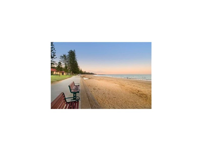 2/31 Marine Parade, Redcliffe QLD 4020