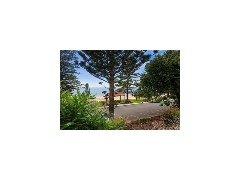 2/31 Marine Parade, Redcliffe QLD 4020