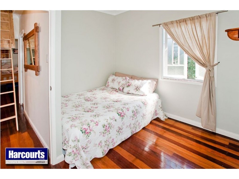 49 Wakefield Street, Sandgate QLD 4017