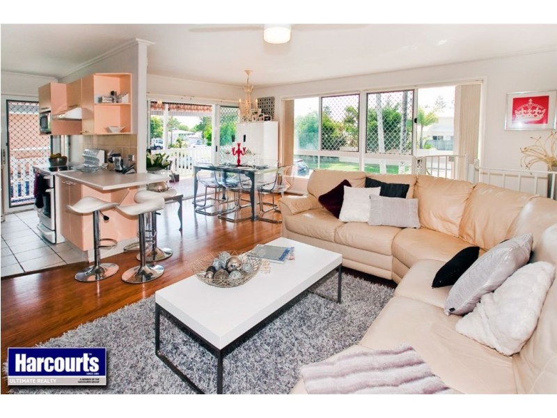 19 Fourth Avenue, Scarborough QLD 4020