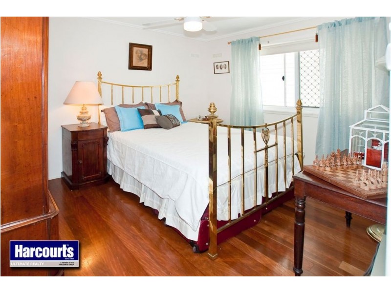 19 Fourth Avenue, Scarborough QLD 4020