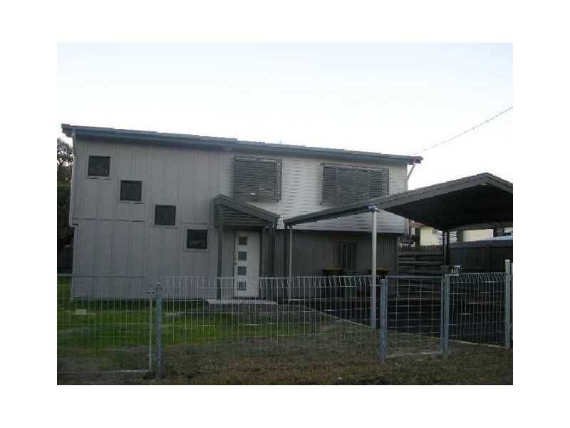16 Yates Street, Redcliffe QLD 4020