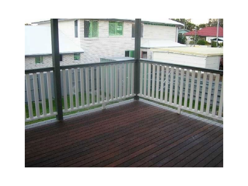 16 Yates Street, Redcliffe QLD 4020