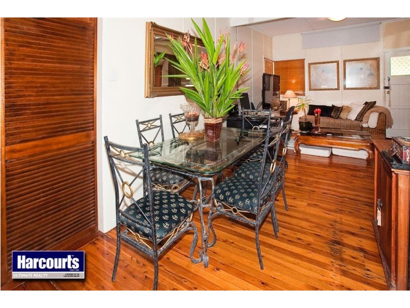 18 Tainton Street, Clontarf QLD 4019