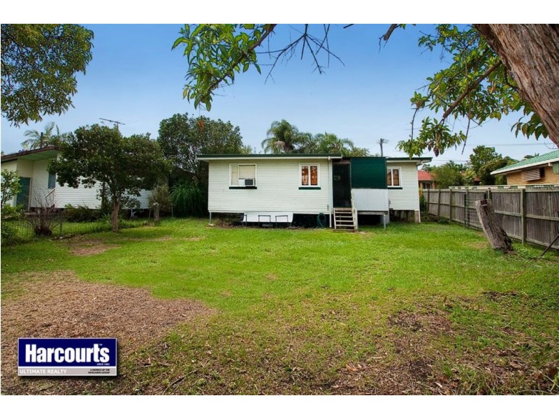 18 Tainton Street, Clontarf QLD 4019