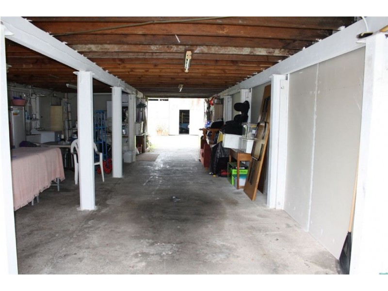 102 Sportsground Street, Redcliffe QLD 4020