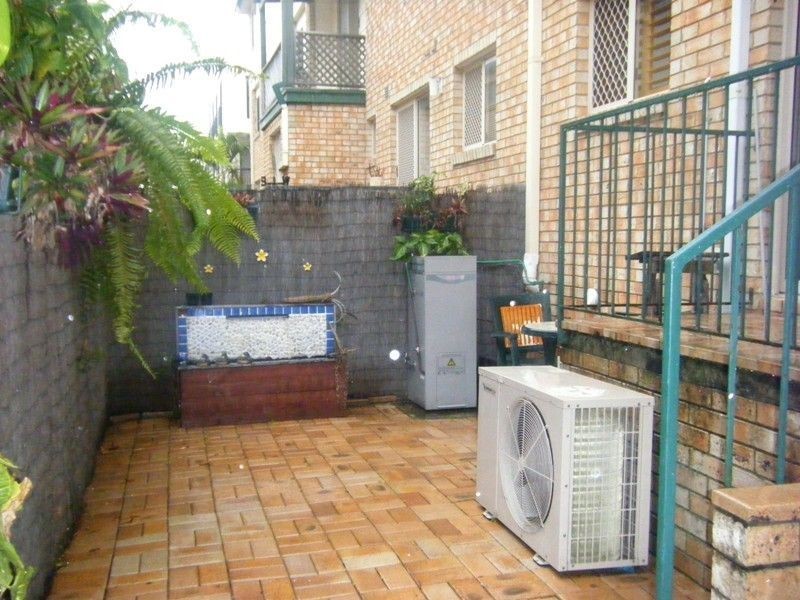 3/19 Ellen Street, Woody Point QLD 4019