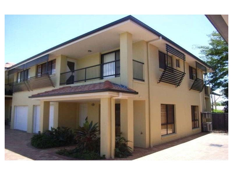 3/400 Scarborough Road, Scarborough QLD 4020