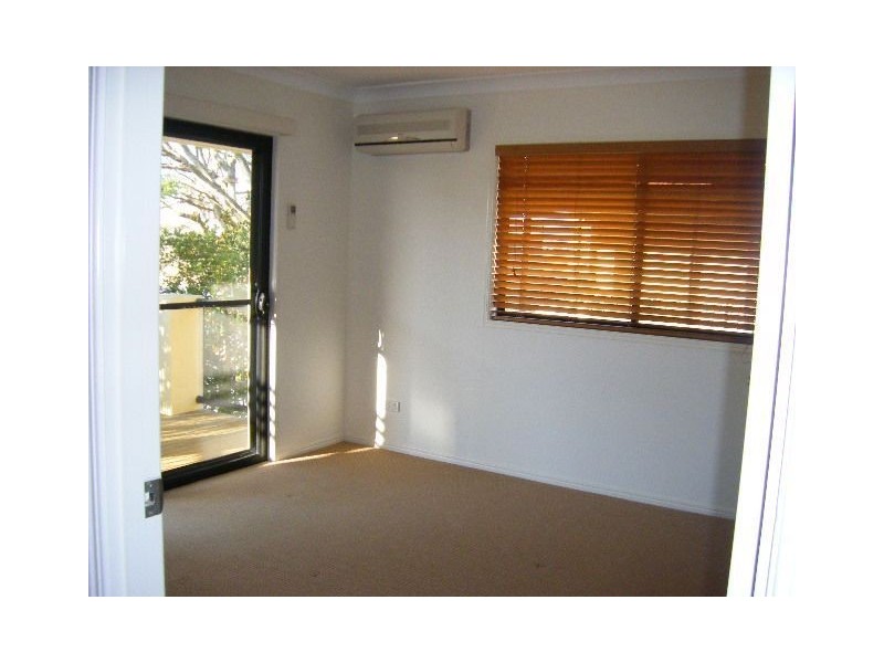 3/400 Scarborough Road, Scarborough QLD 4020