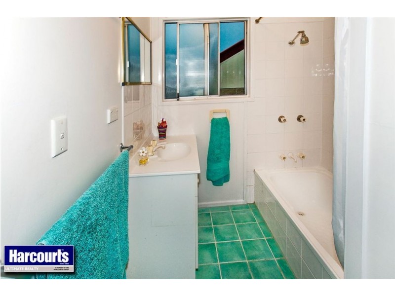 37 Arundal Street, Brighton QLD 4017