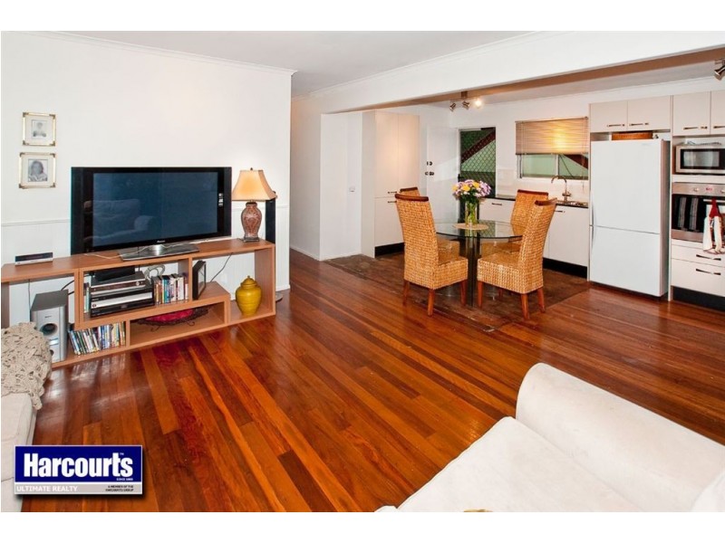 37 Arundal Street, Brighton QLD 4017