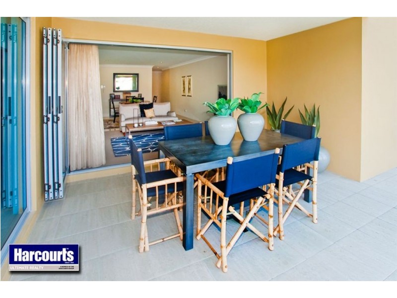 8 Georgina Street, Woody Point QLD 4019