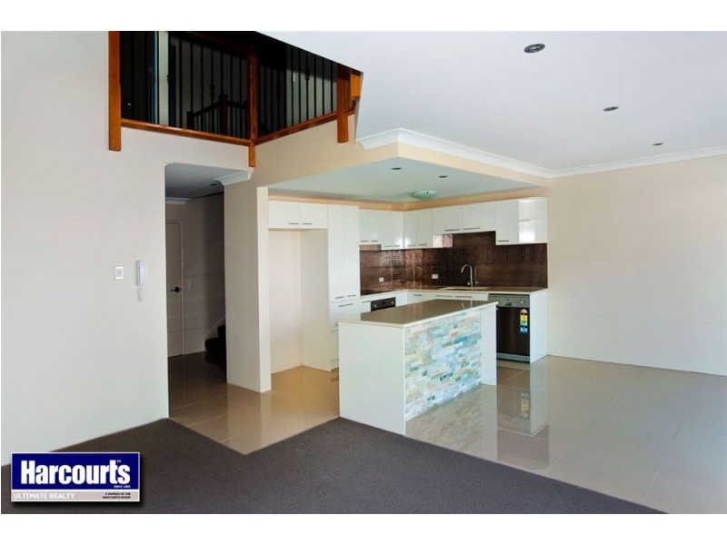 8 Georgina Street, Woody Point QLD 4019