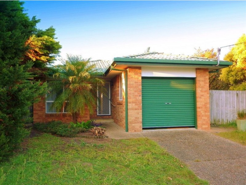 27 Magnolia Street, Margate QLD 4019