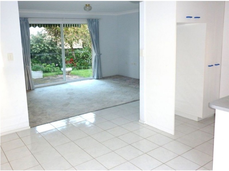 27 Magnolia Street, Margate QLD 4019