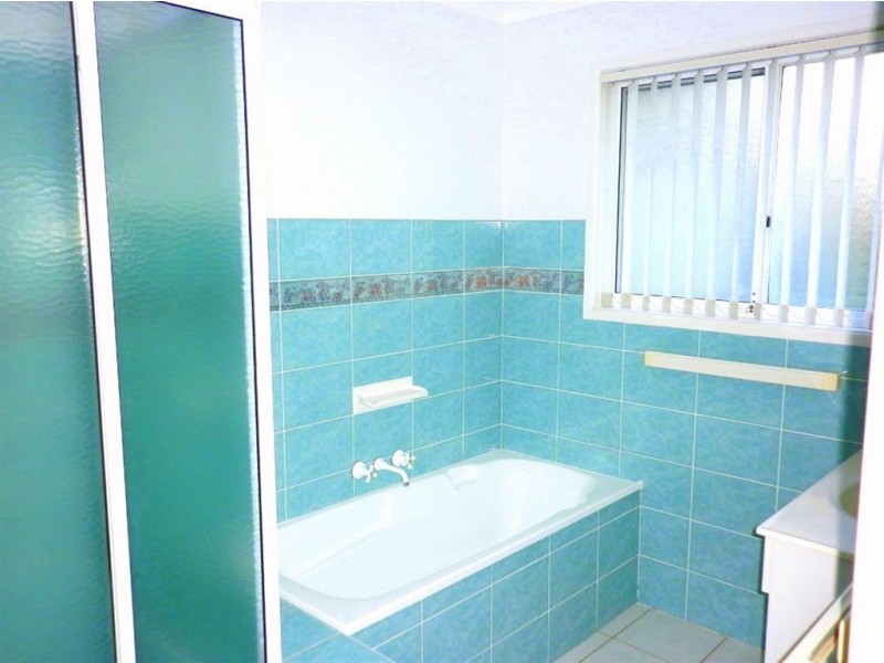 27 Magnolia Street, Margate QLD 4019