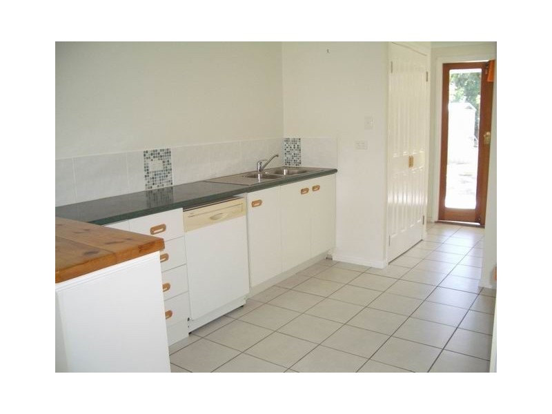 22 Frank Street, Scarborough QLD 4020