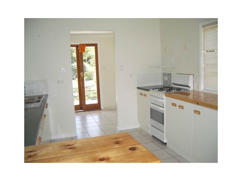 22 Frank Street, Scarborough QLD 4020