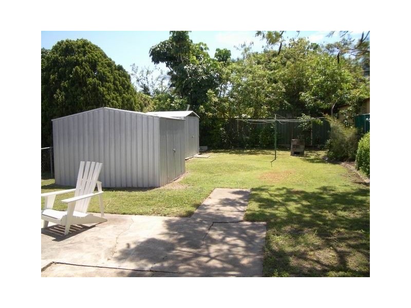 22 Frank Street, Scarborough QLD 4020