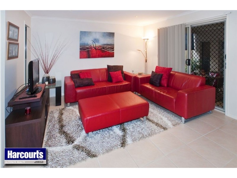 8 Brennan Road, Scarborough QLD 4020