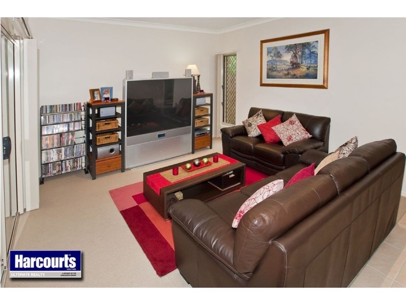 8 Brennan Road, Scarborough QLD 4020