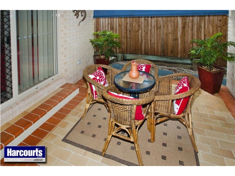 8 Brennan Road, Scarborough QLD 4020