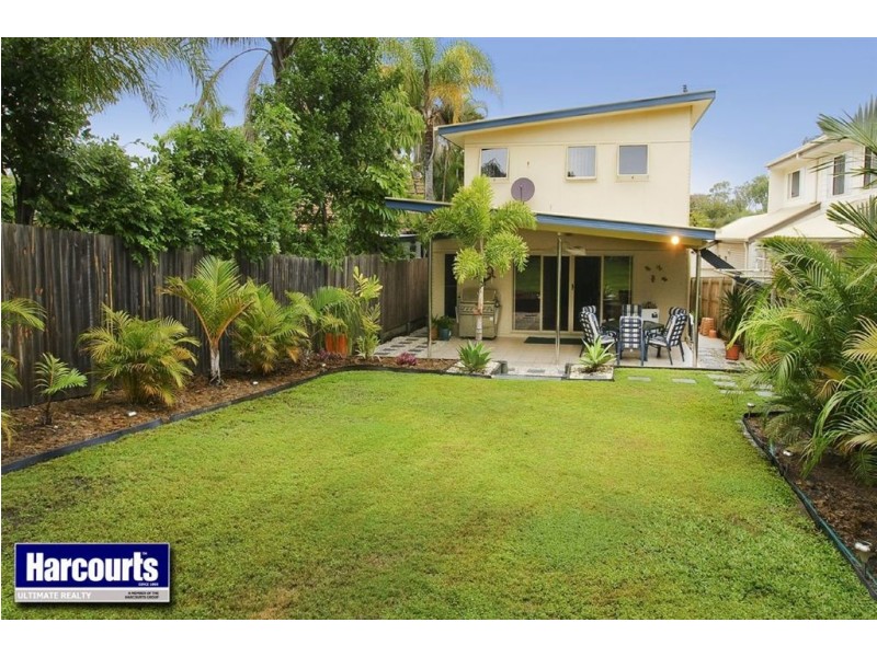 8 Brennan Road, Scarborough QLD 4020