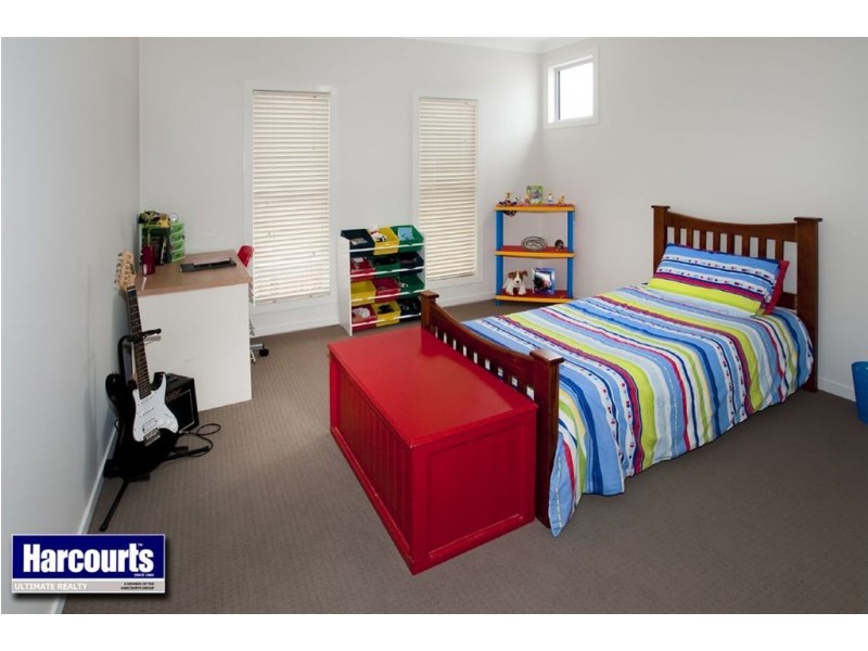 23 Michel Road, Scarborough QLD 4020