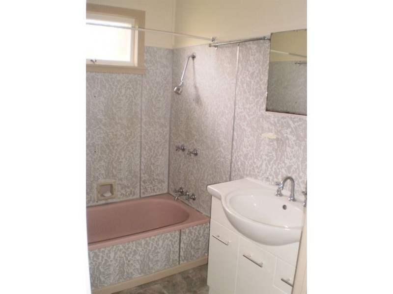 3 Frank Street, Scarborough QLD 4020