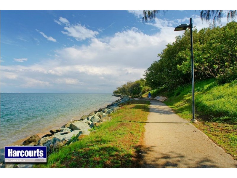 10 Georgina Street, Woody Point QLD 4019