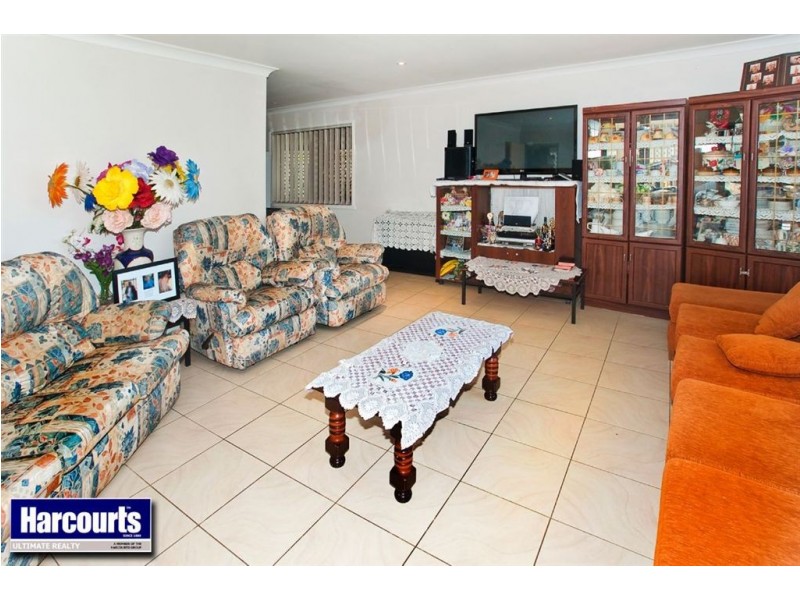 8 Amanda Street, Scarborough QLD 4020