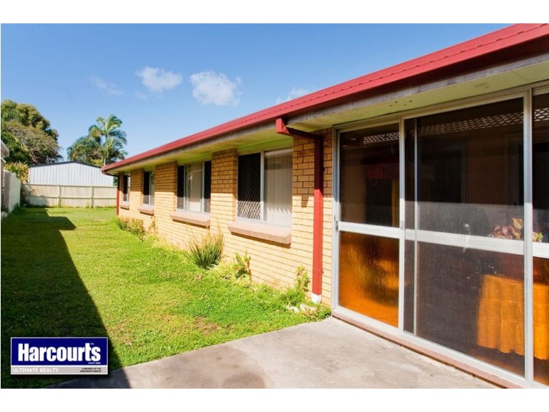 8 Amanda Street, Scarborough QLD 4020