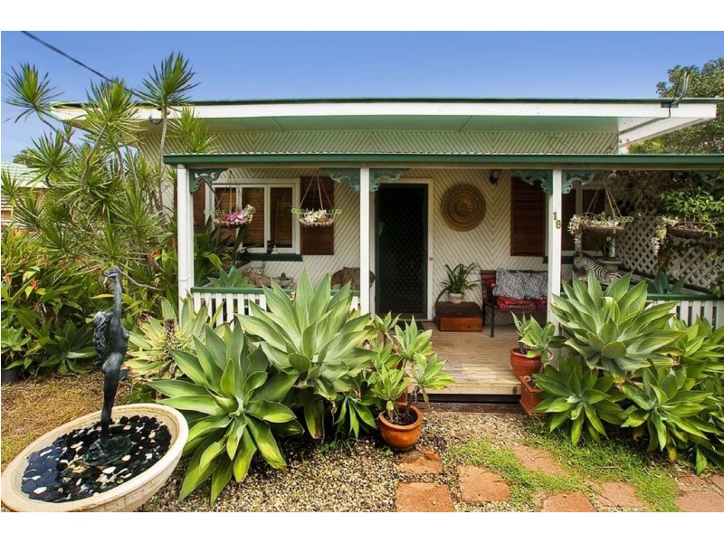 18 Tainton Street, Clontarf QLD 4019