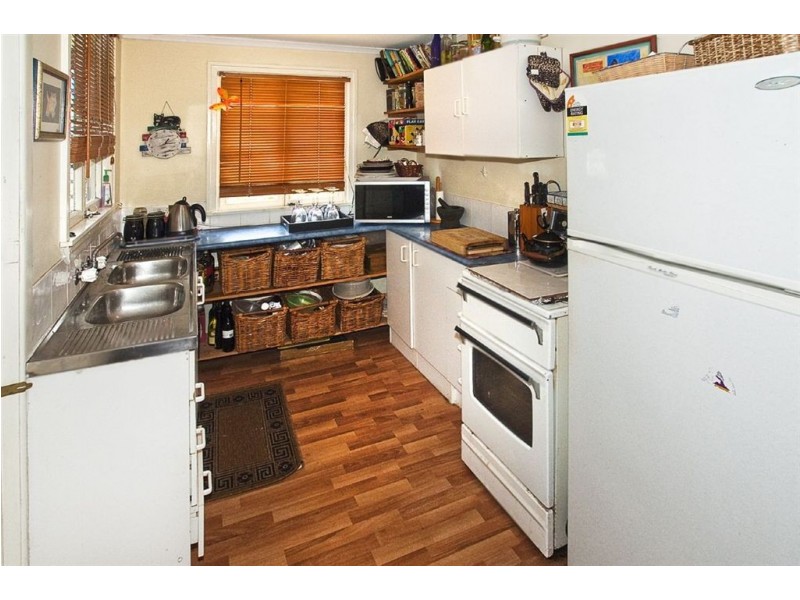 18 Tainton Street, Clontarf QLD 4019