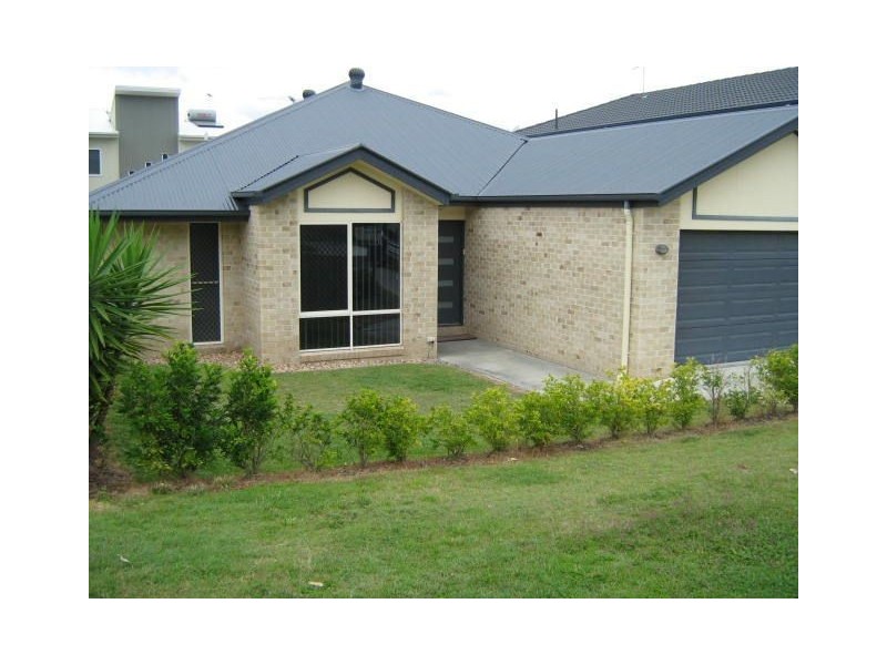3a Brennan Road, Scarborough QLD 4020