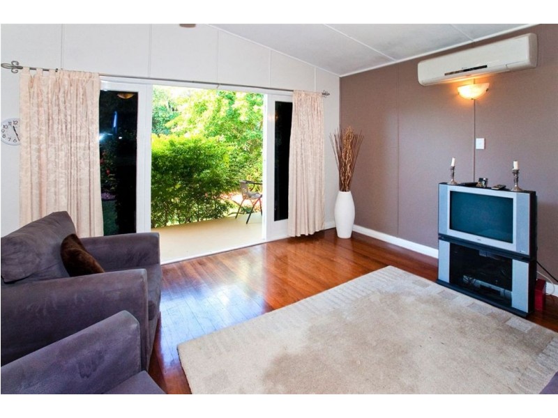 175 Scarborough Road, Scarborough QLD 4020