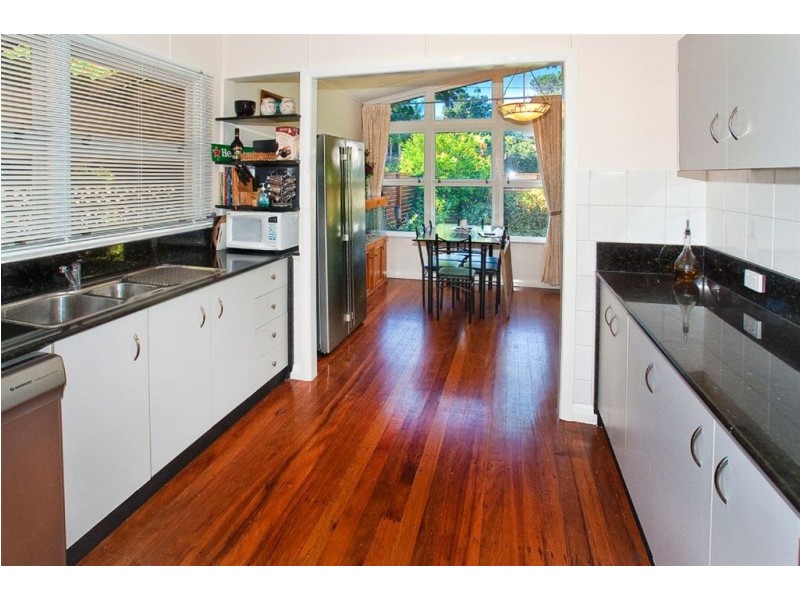 175 Scarborough Road, Scarborough QLD 4020