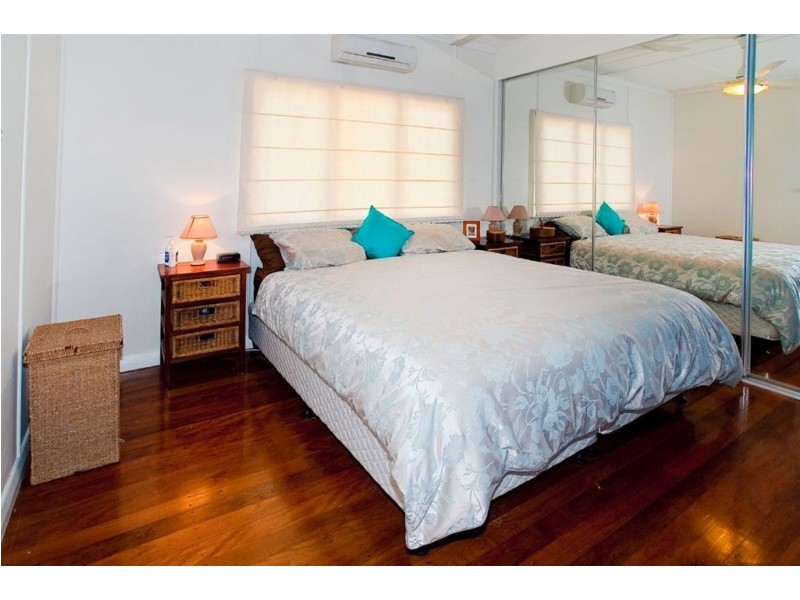 175 Scarborough Road, Scarborough QLD 4020